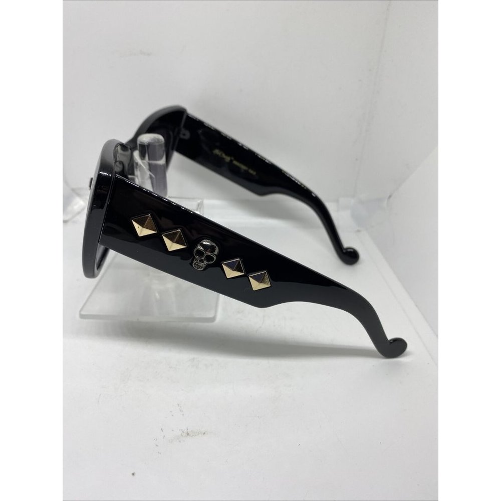 Black Society Sunglasses Womens Cat Eye Black Frame Black Lens Skull + Studs NWT - Picture 5 of 7